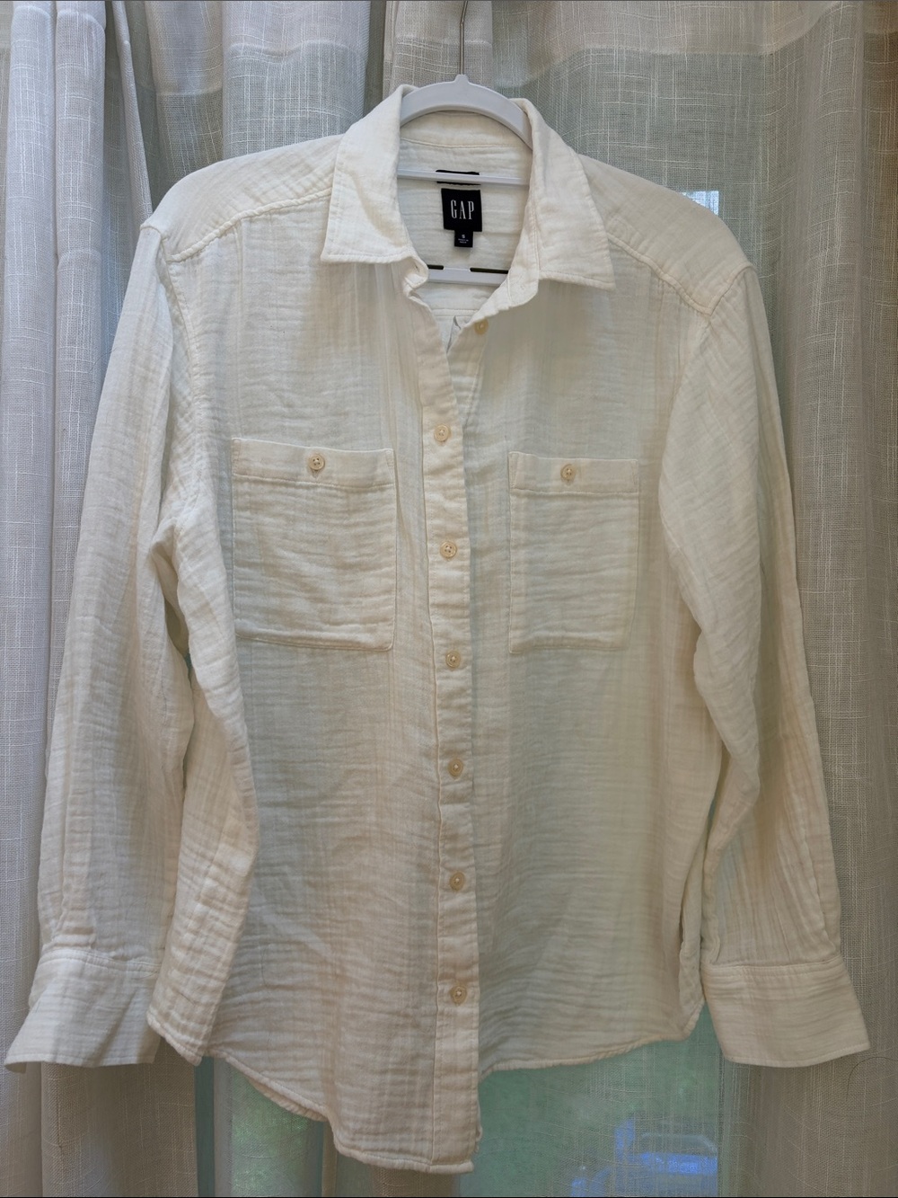 NWOT Women’s White Crinkle Gauze Big Shirt sz S